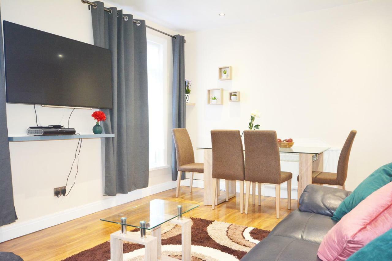 London Modern 4 Bedroom Apartment Екстериор снимка